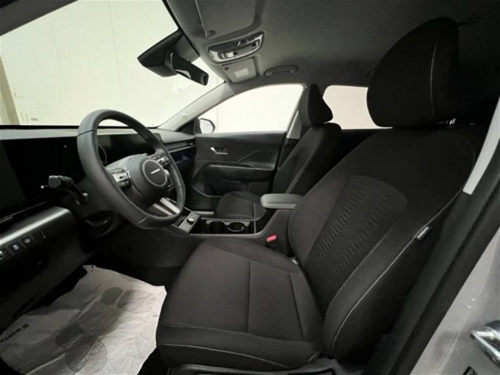 Hyundai Kona HEV 1.6 DCT XLine nuova a Villorba (5)