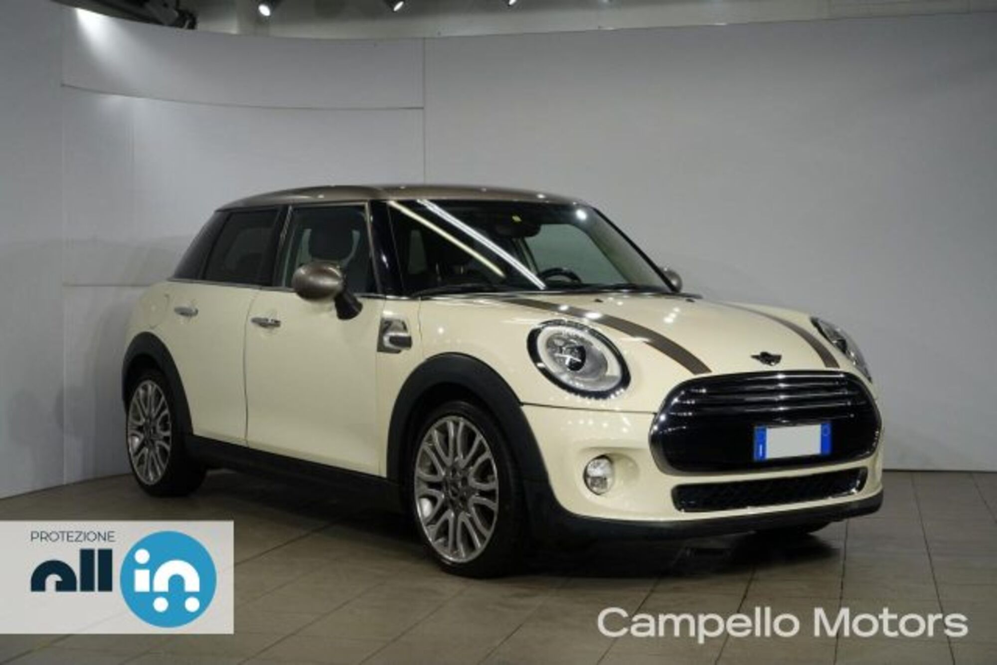 MINI Mini 1.5 Cooper D 5 porte  del 2016 usata a Venezia