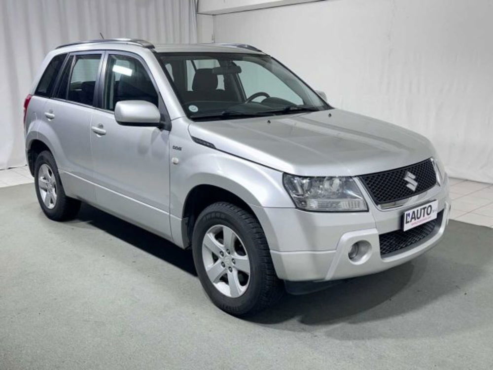 Suzuki Grand Vitara usata a Sondrio (7)