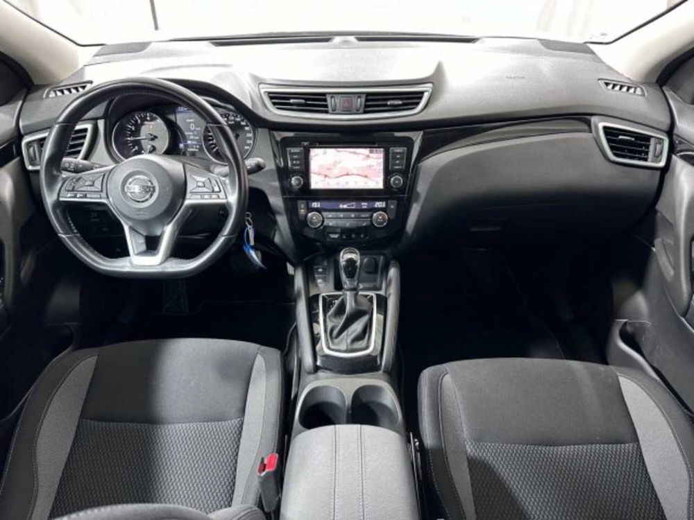 Nissan Qashqai usata a Sondrio (12)