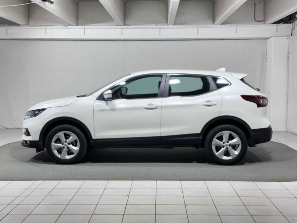 Nissan Qashqai usata a Sondrio (2)