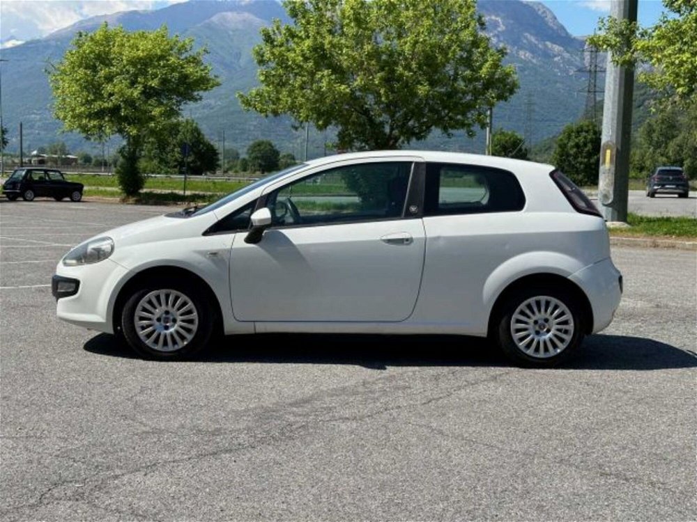 Fiat Punto Evo 1.3 Mjt 75 CV 3 porte Dynamic  del 2011 usata a Caspoggio (2)