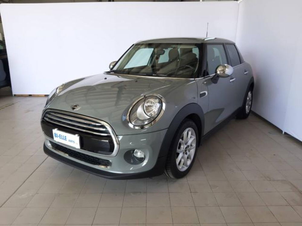 MINI Mini 1.5 Cooper D 5 porte  del 2015 usata a Monselice (3)