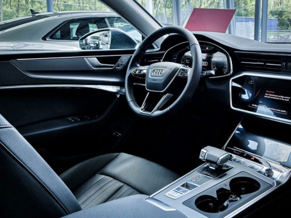 Audi A7 Sportback nuova a Novara (4)