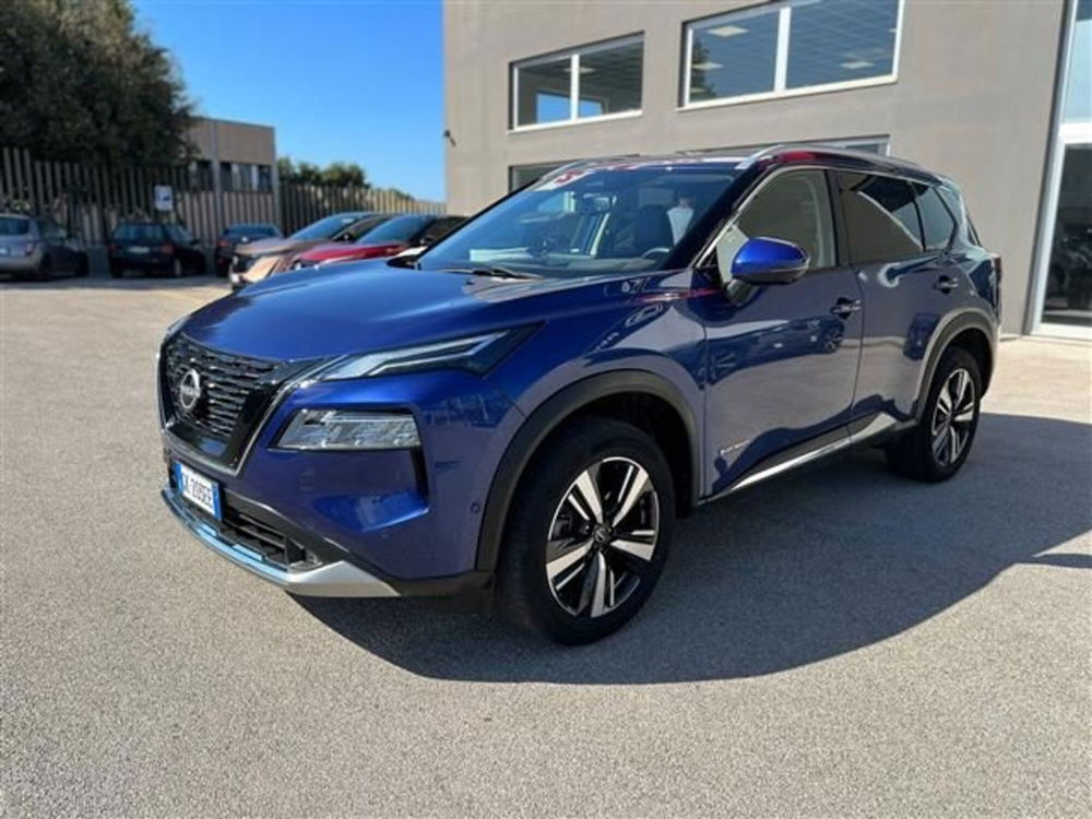 Nissan X-Trail 1.5 e-power Tekna e-4orce 4wd del 2022 usata a Brindisi