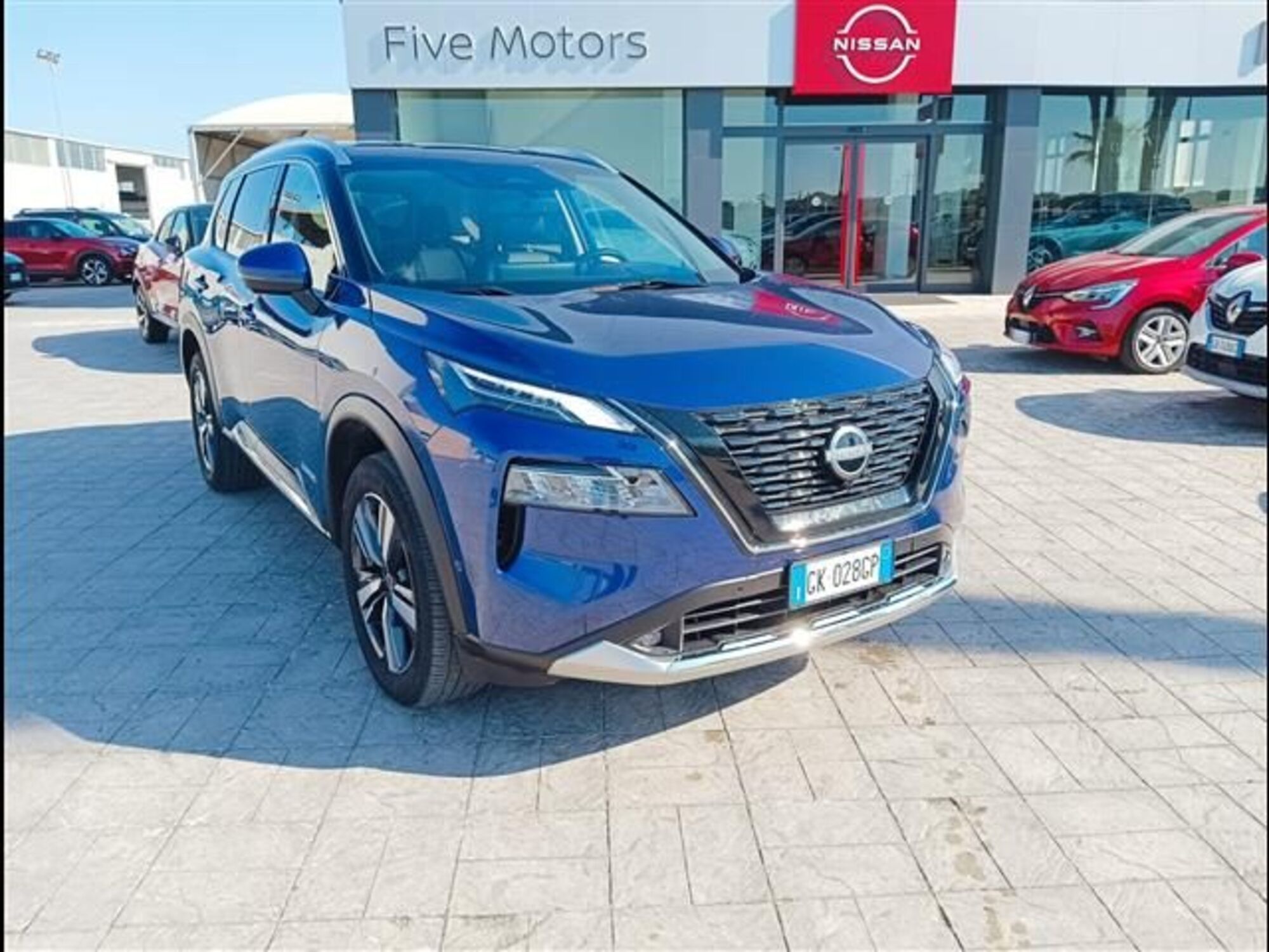 Nissan X-Trail 1.5 e-power Tekna e-4orce 4wd auto del 2022 usata a Brindisi