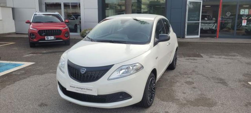 Lancia Ypsilon nuova a Napoli (2)