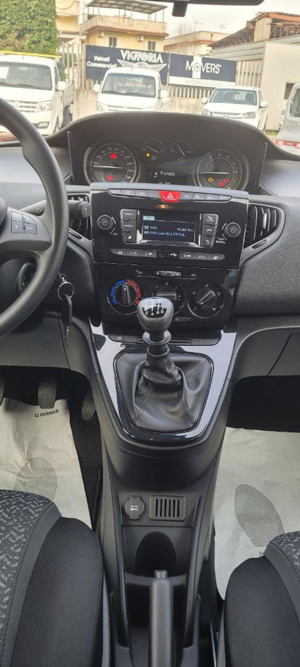 Lancia Ypsilon nuova a Napoli (9)