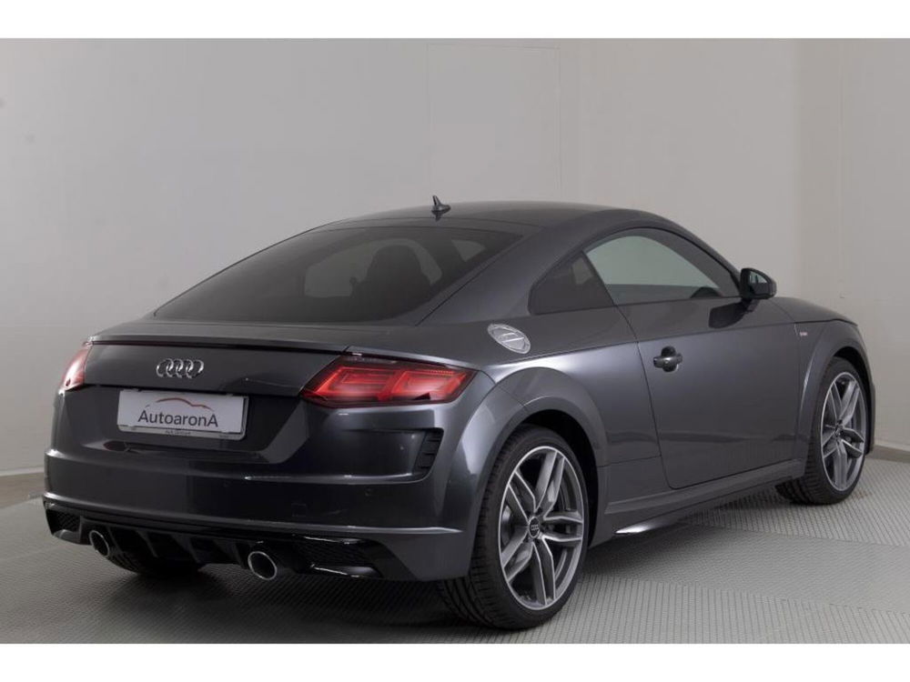 Audi TT Coupé nuova a Novara (3)