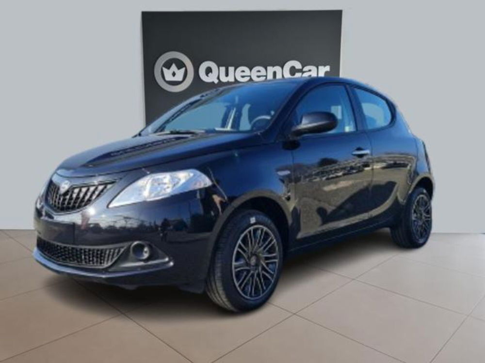 Lancia Ypsilon nuova a Torino (8)