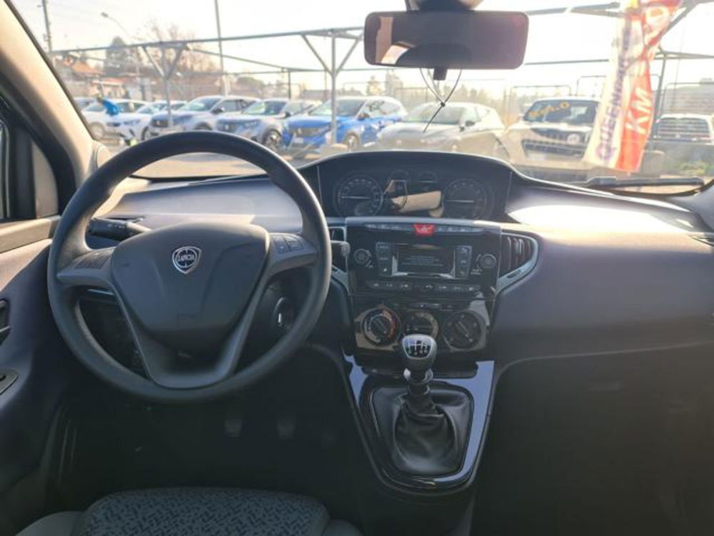 Lancia Ypsilon nuova a Torino (5)