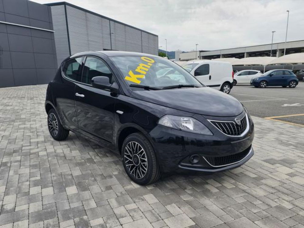 Lancia Ypsilon nuova a Torino (11)