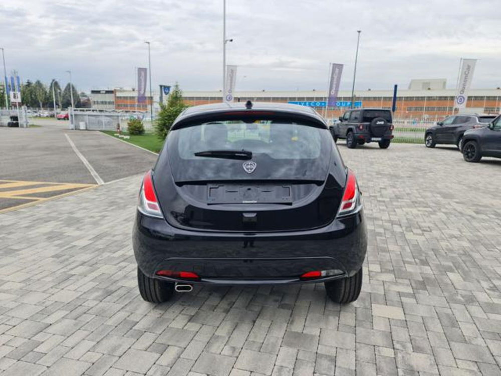 Lancia Ypsilon nuova a Torino (7)