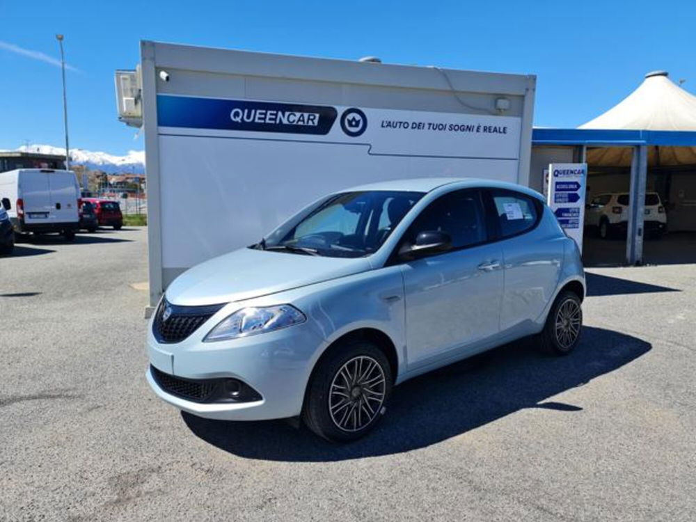 Lancia Ypsilon nuova a Torino