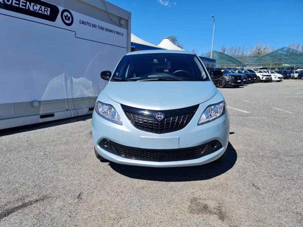 Lancia Ypsilon nuova a Torino (2)