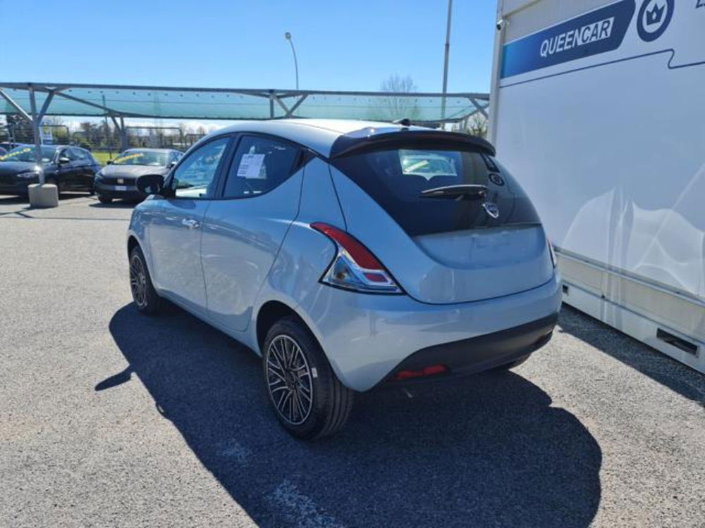 Lancia Ypsilon nuova a Torino (3)