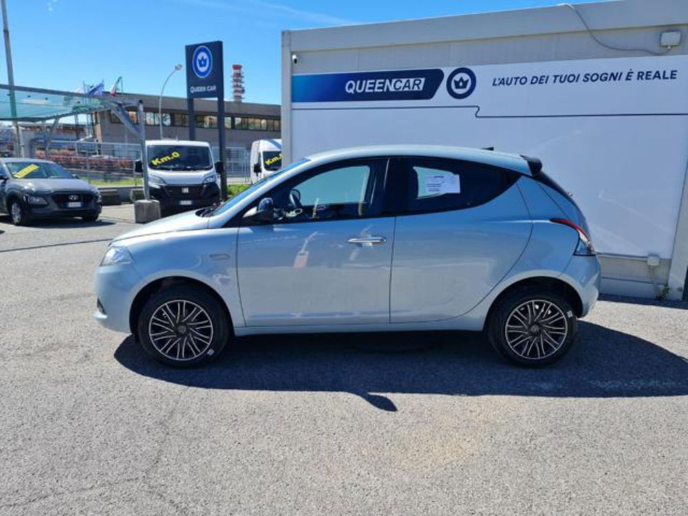 Lancia Ypsilon nuova a Torino (5)