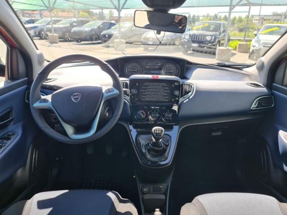 Lancia Ypsilon nuova a Torino (15)