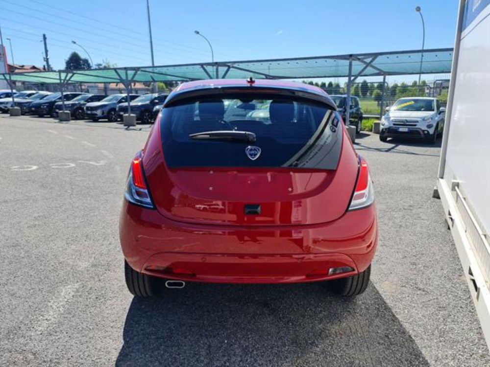 Lancia Ypsilon nuova a Torino (7)