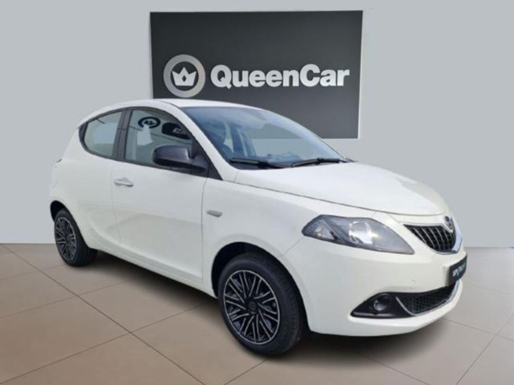 Lancia Ypsilon nuova a Torino (6)