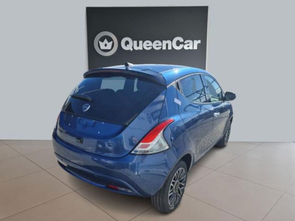 Lancia Ypsilon nuova a Torino