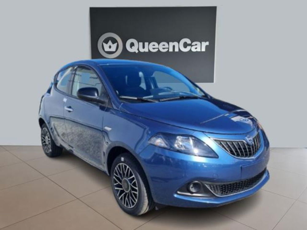 Lancia Ypsilon nuova a Torino (2)