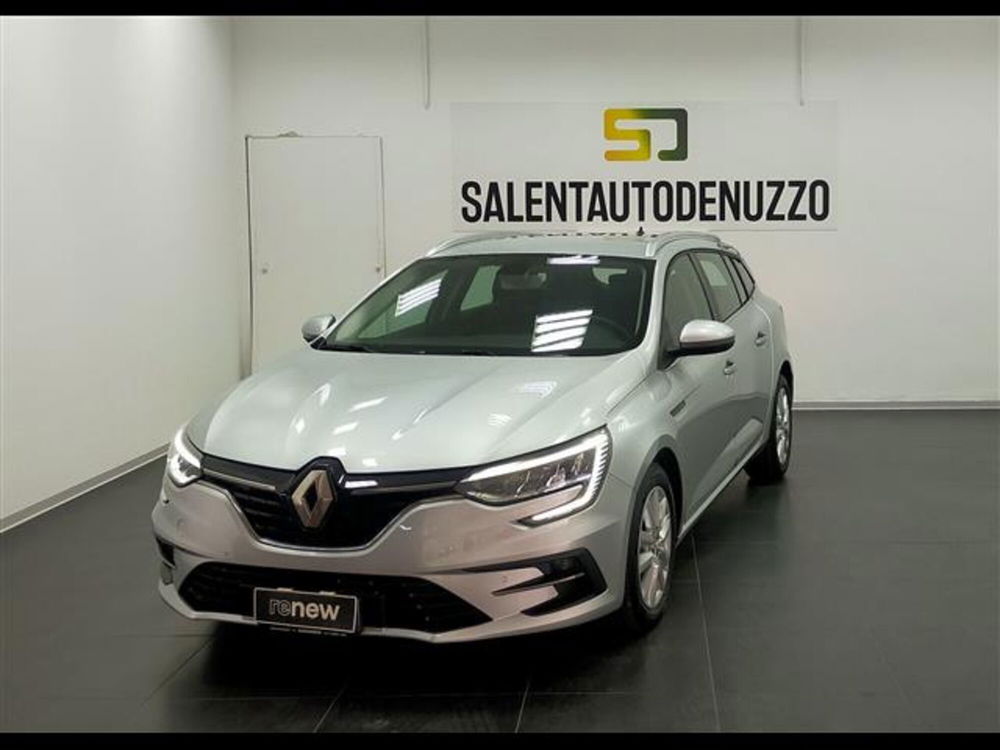 Renault Mégane Sporter Blue dCi 115 CV EDC Business  del 2022 usata a Lecce