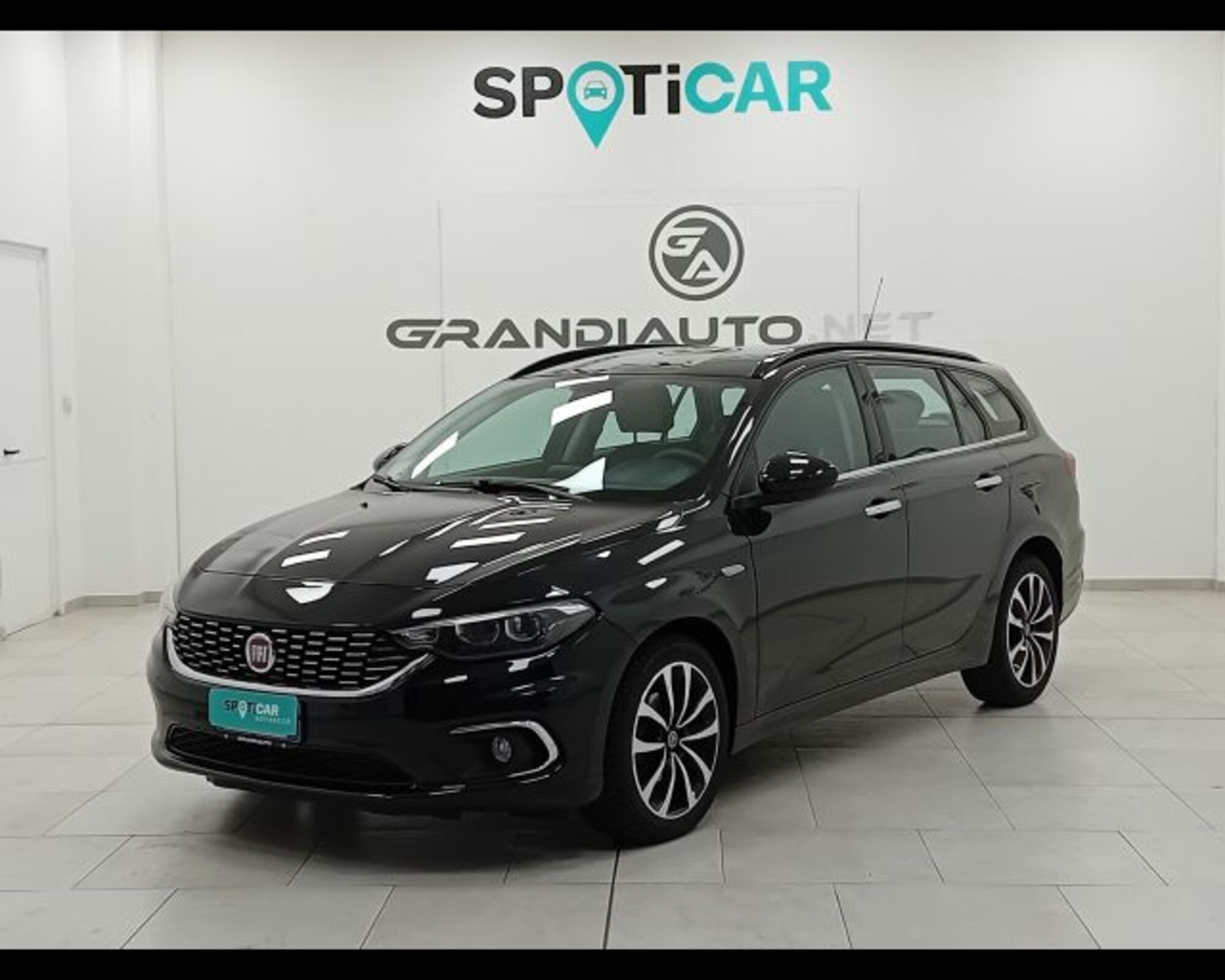 Fiat Tipo Station Wagon Tipo 1.6 Mjt S&amp;S SW Easy  del 2017 usata a Alessandria