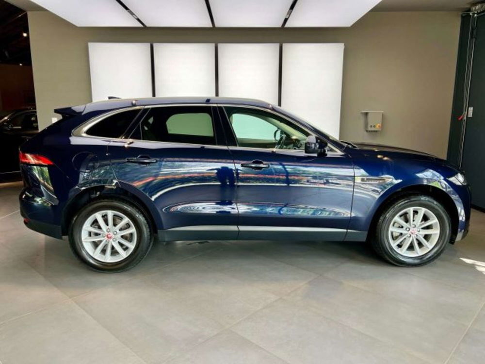 Jaguar F-Pace usata a Torino (5)