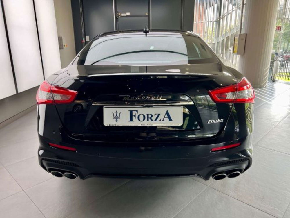 Maserati Ghibli usata a Torino (6)