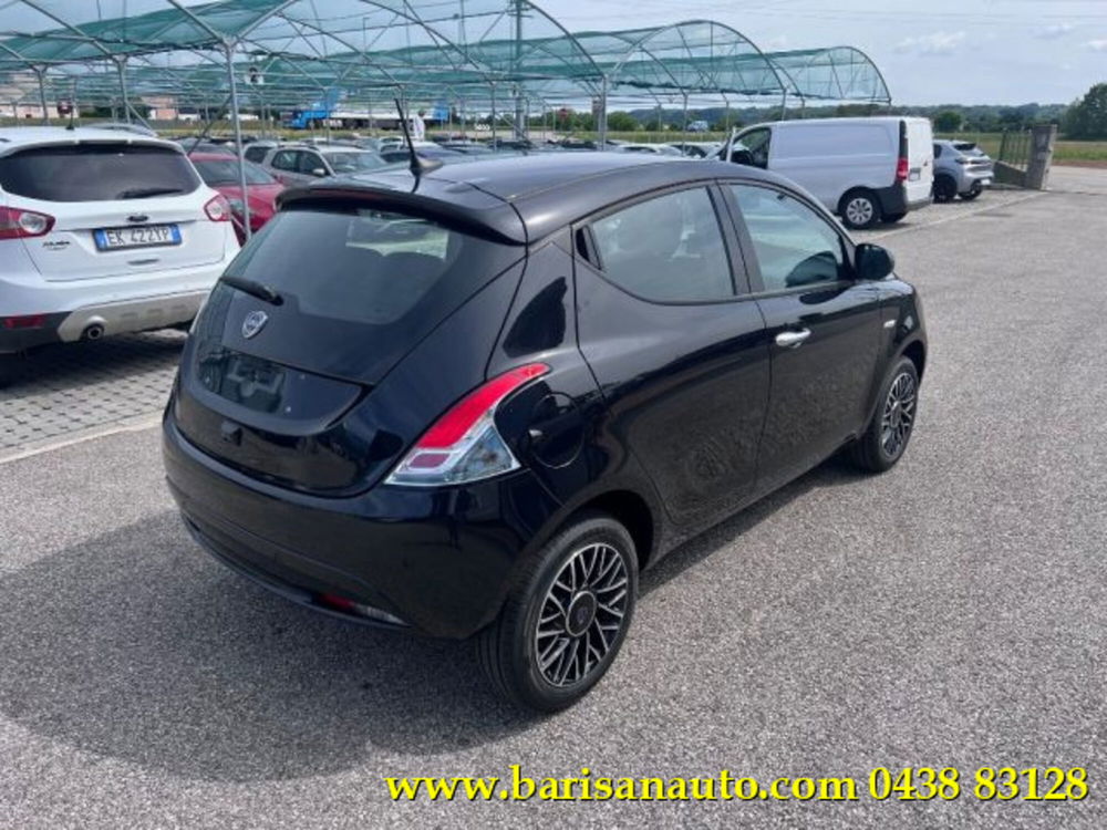 Lancia Ypsilon nuova a Treviso (3)