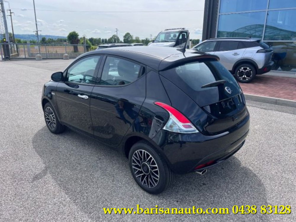 Lancia Ypsilon nuova a Treviso (4)