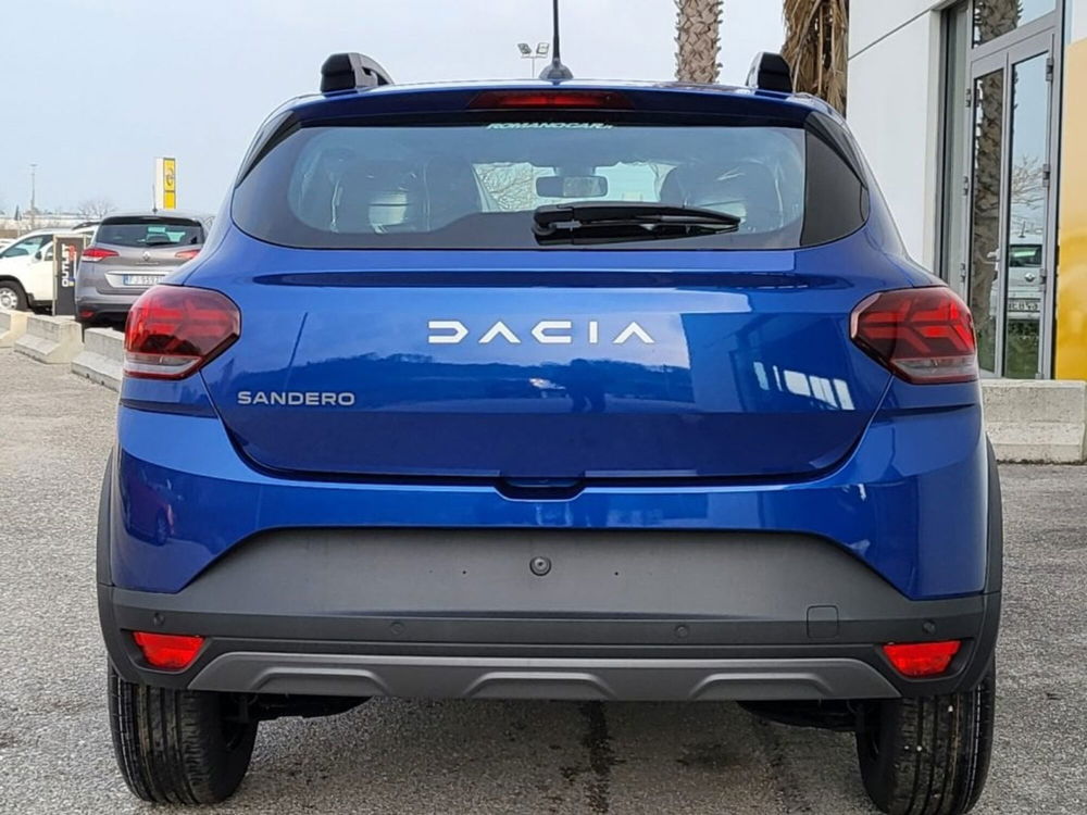 Dacia Sandero Stepway nuova a Foggia (4)