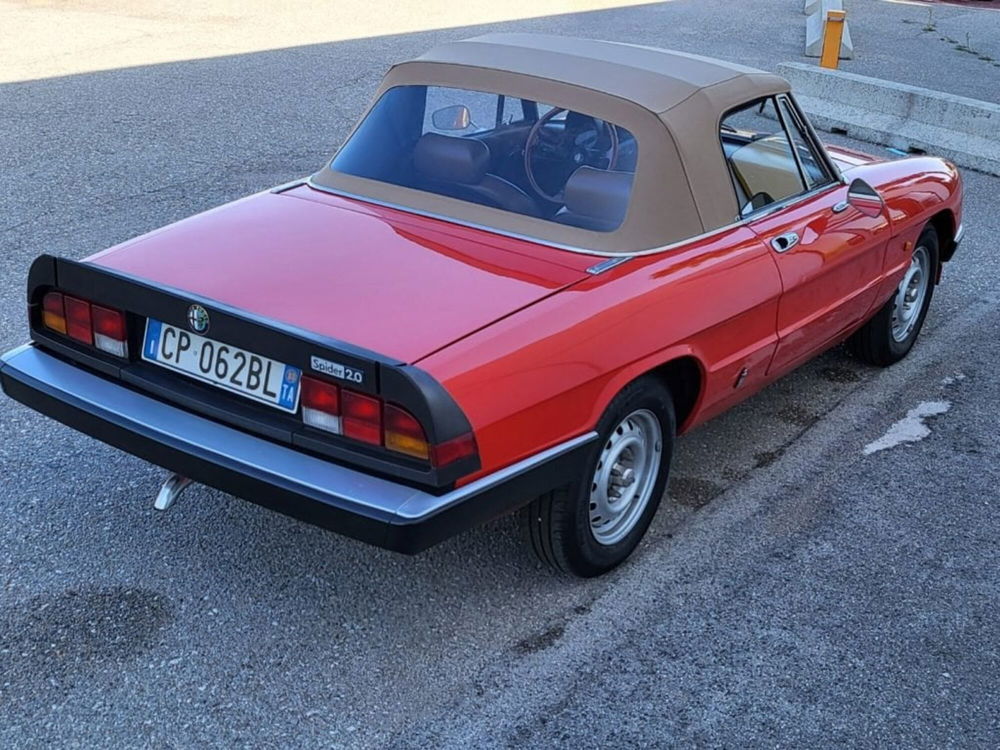 Alfa Romeo Spider usata a Foggia (7)