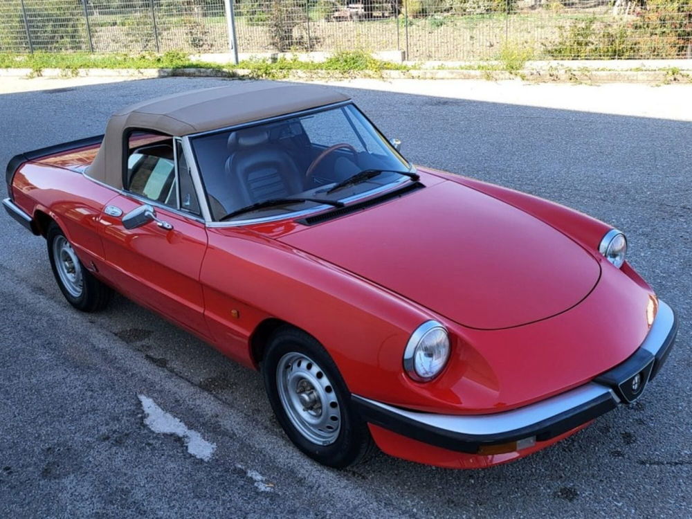 Alfa Romeo Spider usata a Foggia (9)