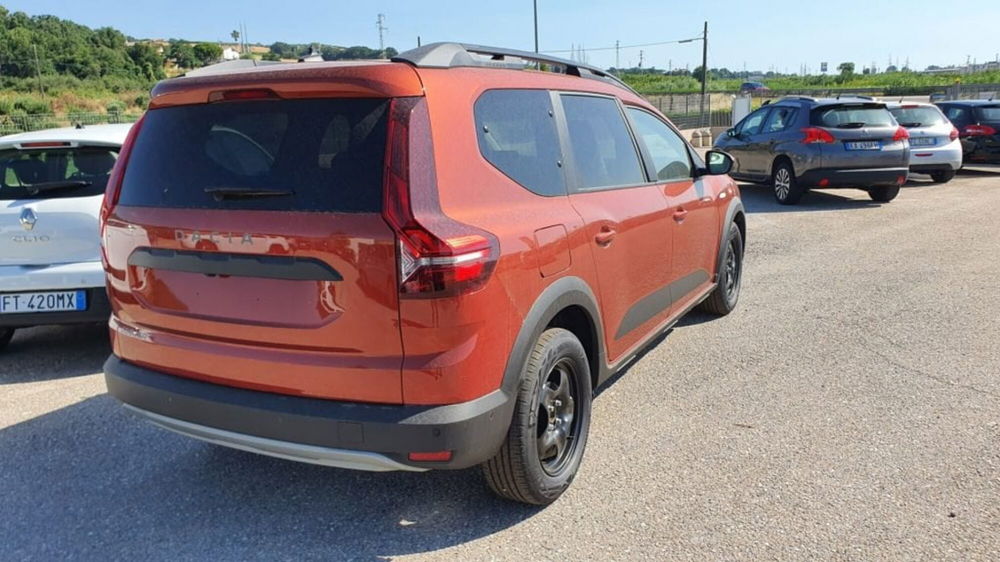 Dacia Jogger nuova a Foggia (3)