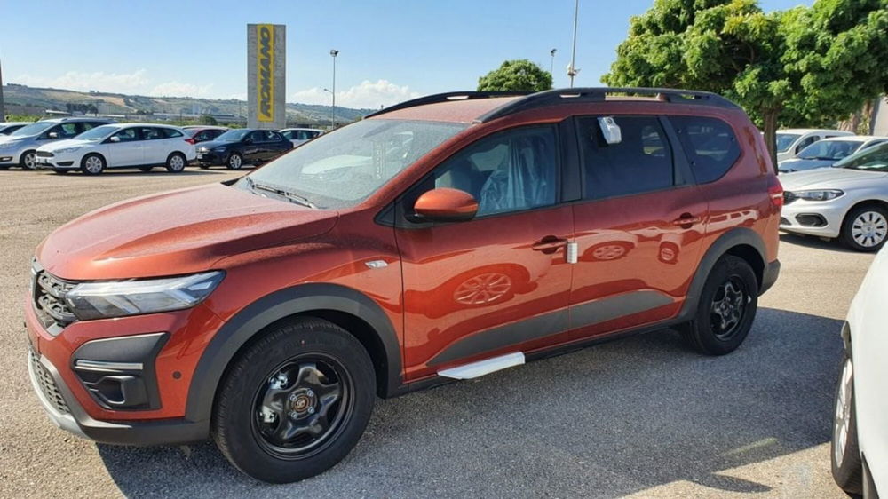 Dacia Jogger nuova a Foggia (5)