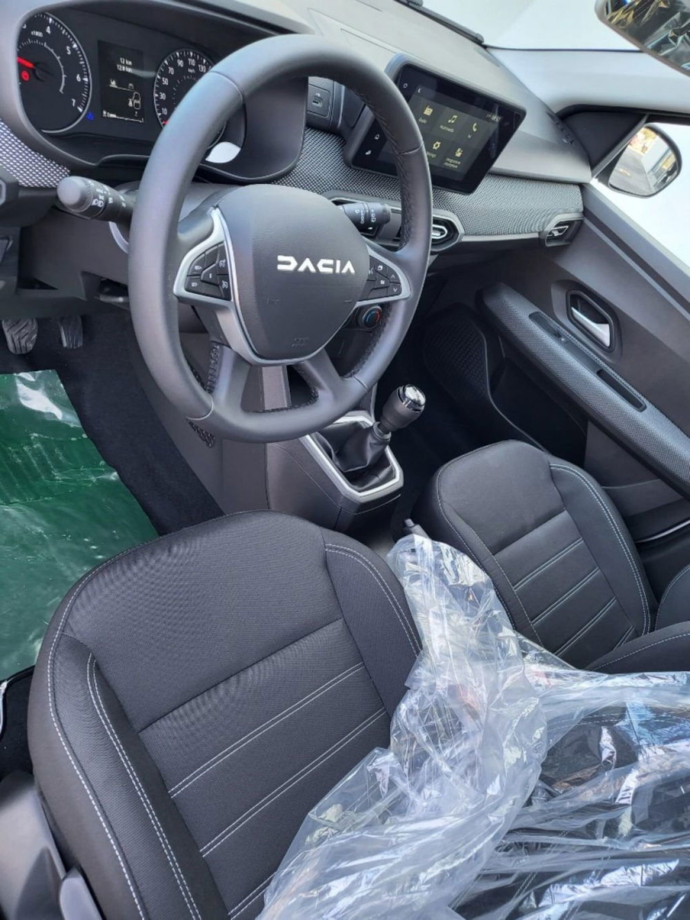 Dacia Sandero nuova a Foggia (17)