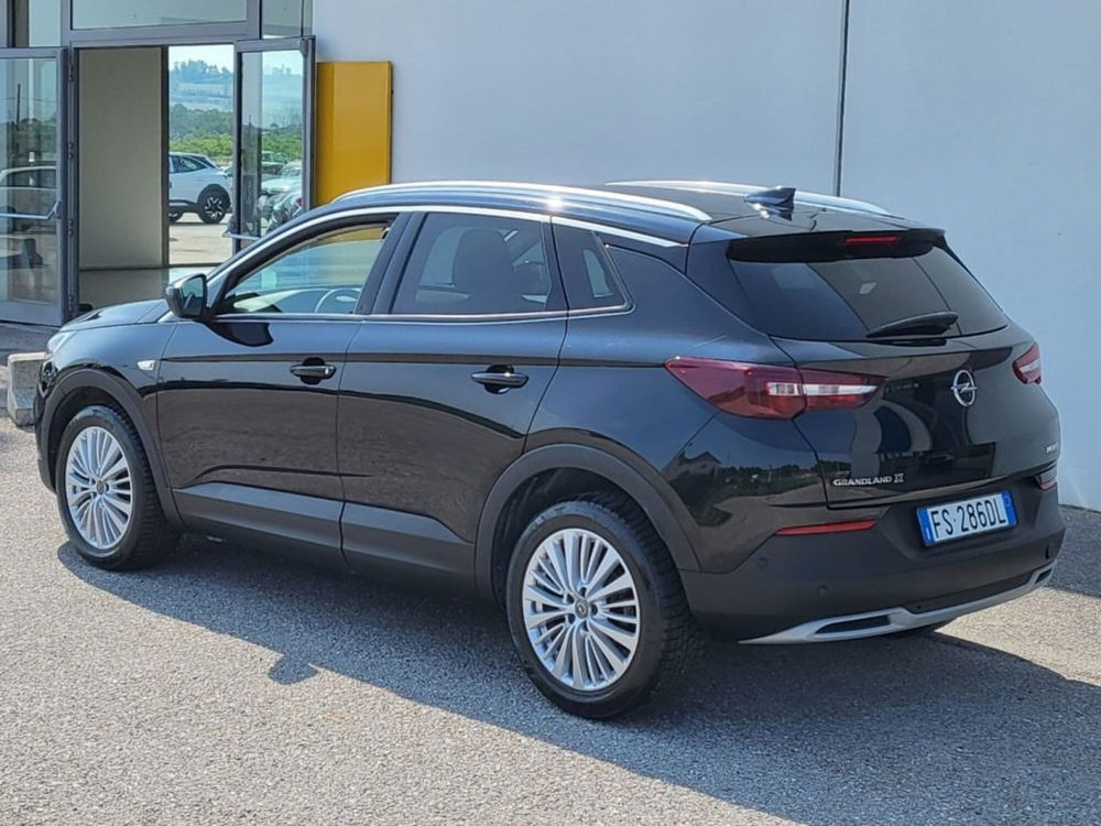 Opel Grandland X usata a Foggia (3)