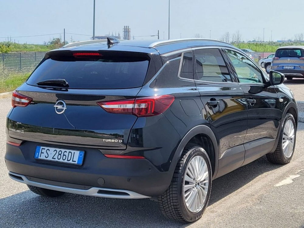 Opel Grandland X usata a Foggia (5)