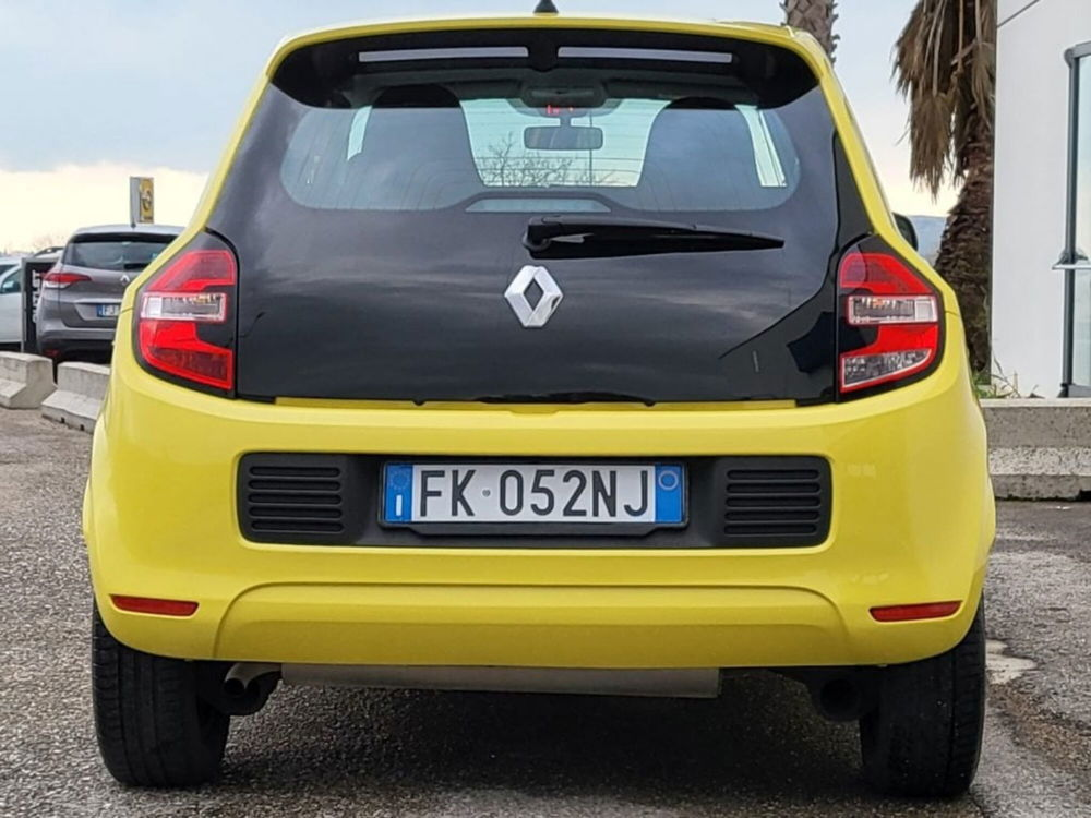 Renault Twingo SCe Zen  del 2017 usata a Foggia (4)