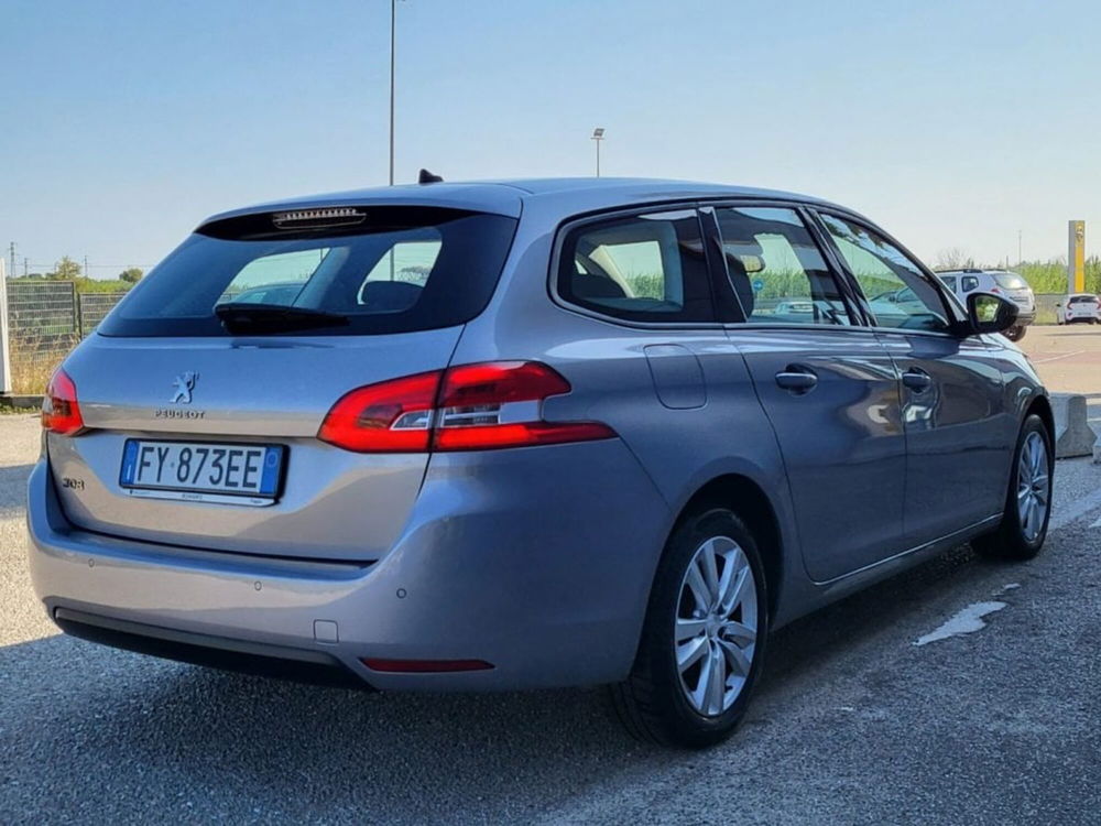 Peugeot 308 SW usata a Foggia (5)