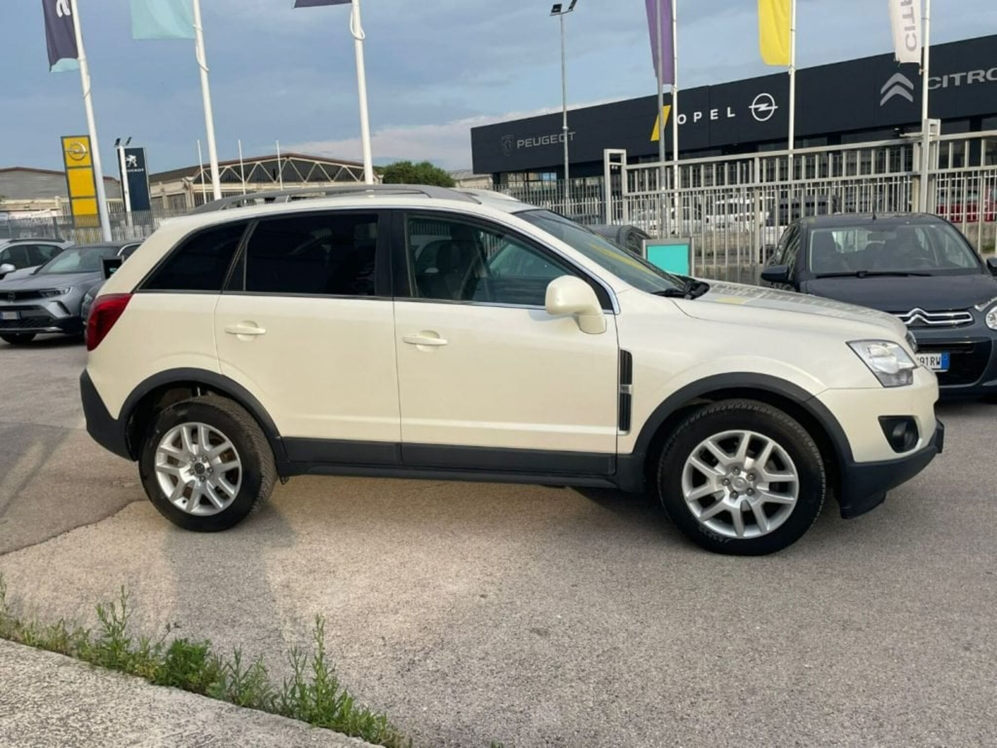 Opel Antara 2.2 CDTI 163CV Cosmo del 2012 usata a Foggia