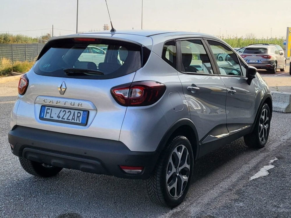 Renault Captur dCi 8V 110 CV Start&Stop Energy Zen  del 2017 usata a Foggia (5)