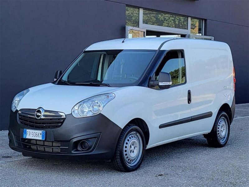 Opel Combo 1.6 CDTI 105CV PC-TN Van (750kg) del 2018 usata a Foggia