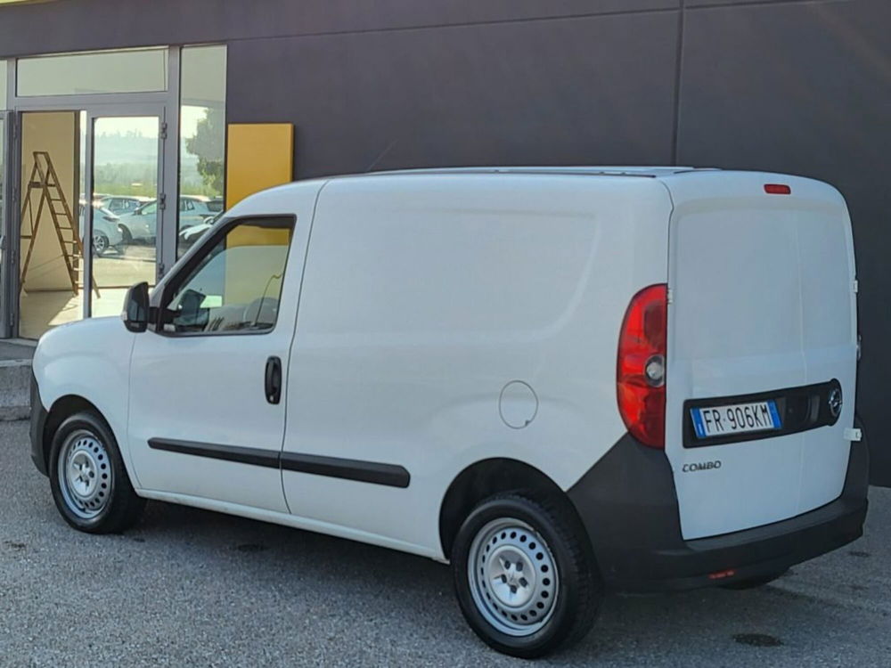 Opel Combo usata a Foggia (3)