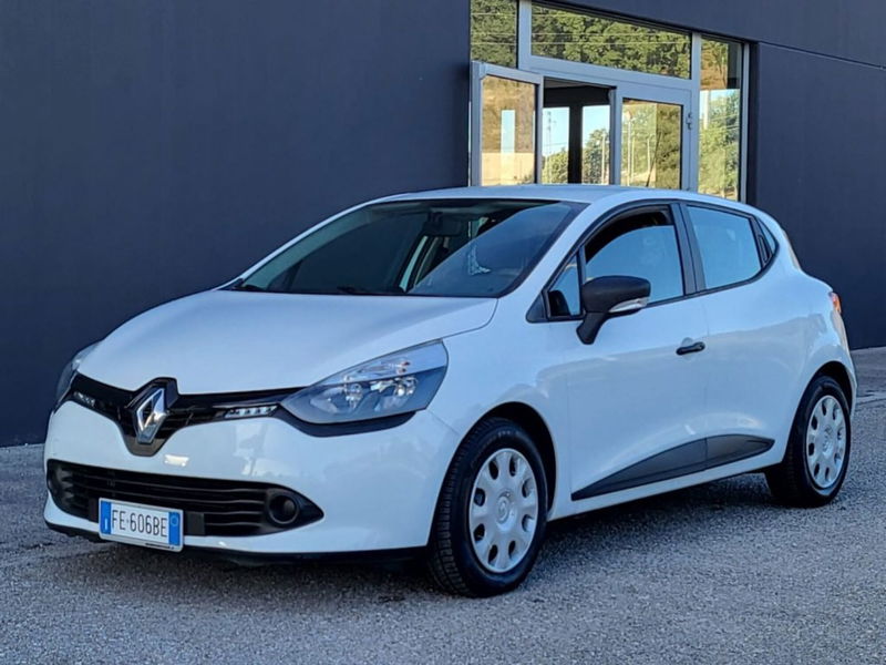 Renault Clio 1.5 dCi 8V 75CV Start&amp;Stop 5 porte Van  del 2016 usata a Foggia