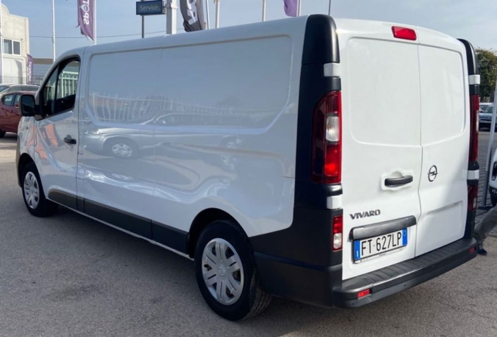 Opel Vivaro Furgone usata a Foggia (7)