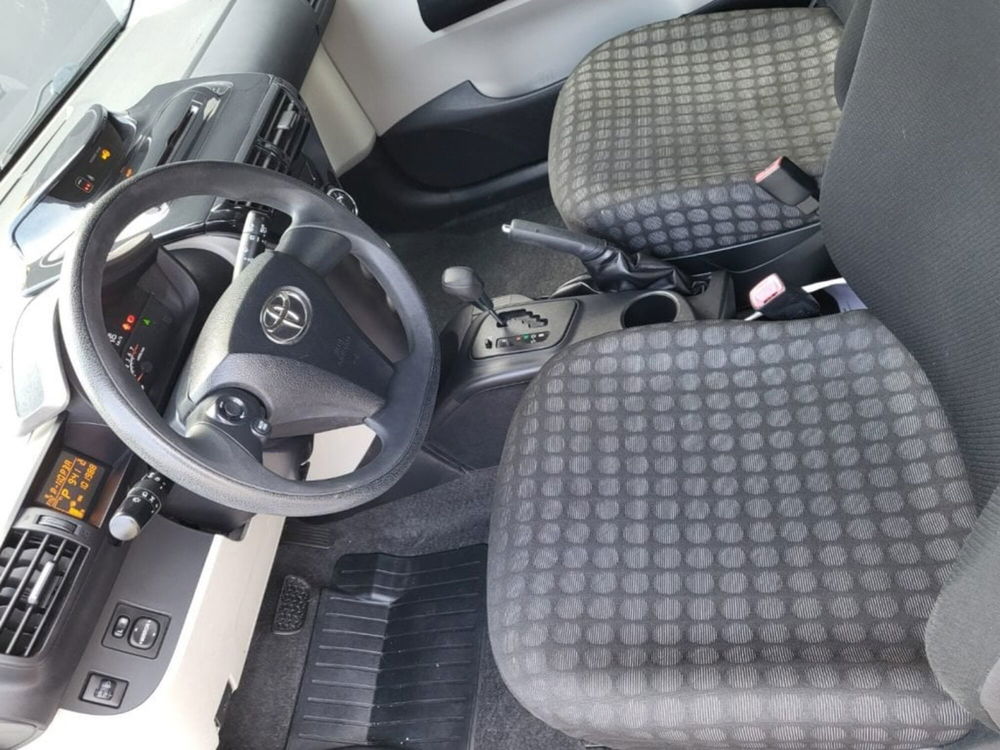 Toyota iQ usata a Foggia (15)