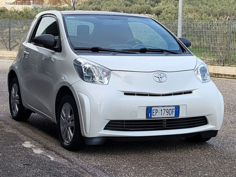 Toyota iQ usata a Foggia (6)